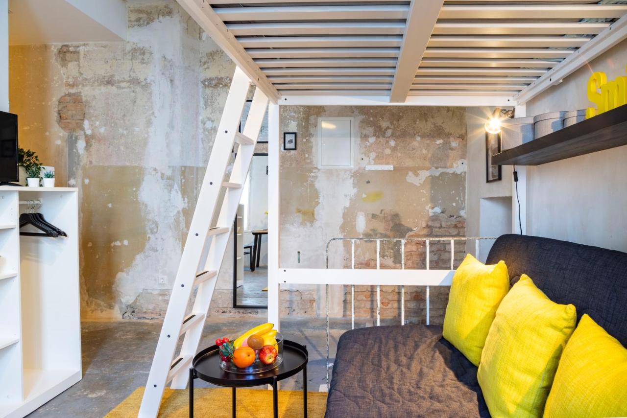 Shabby Chic Apartment +Freshly Furnished +Self Check-In ベルリン エクステリア 写真