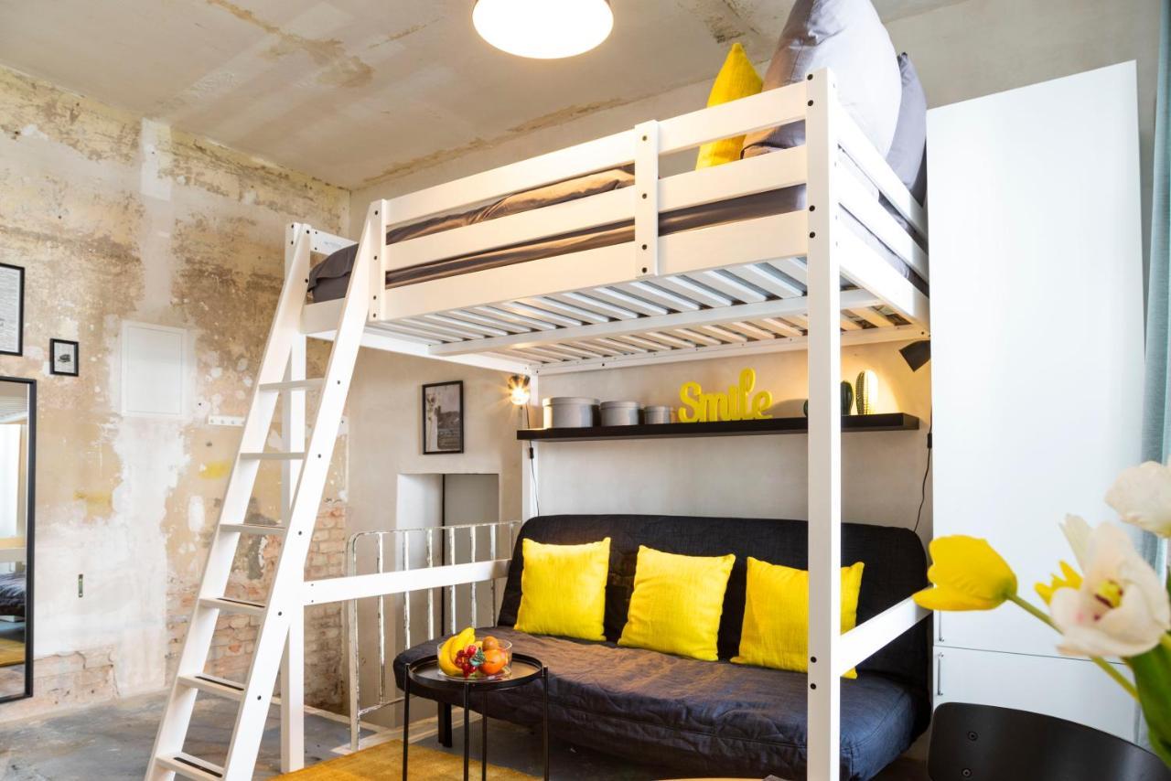 Shabby Chic Apartment +Freshly Furnished +Self Check-In ベルリン エクステリア 写真